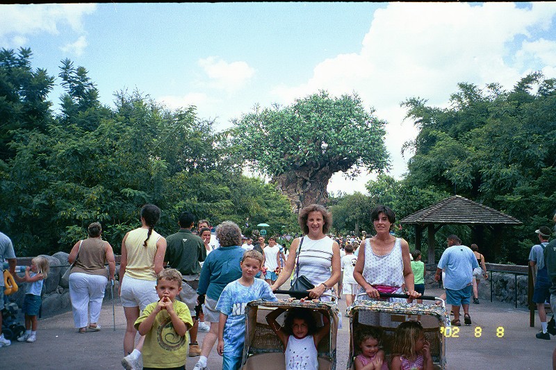 Claudia with best friend Klea and kids in Disney World