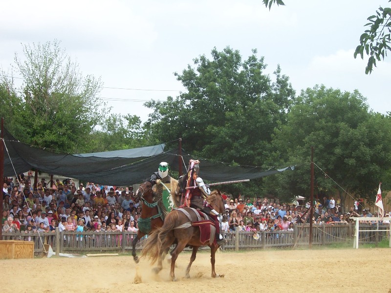 A couple of times a day Jousting tournaments are held at Scarborough Faire