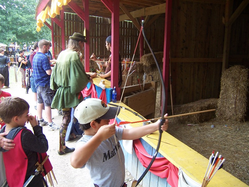 Jackson Sterling is doing Arching at Scarborough Faire May 2006