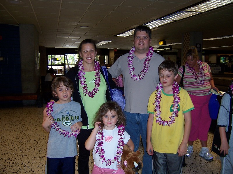 The Wikman family arriving in Hawaii