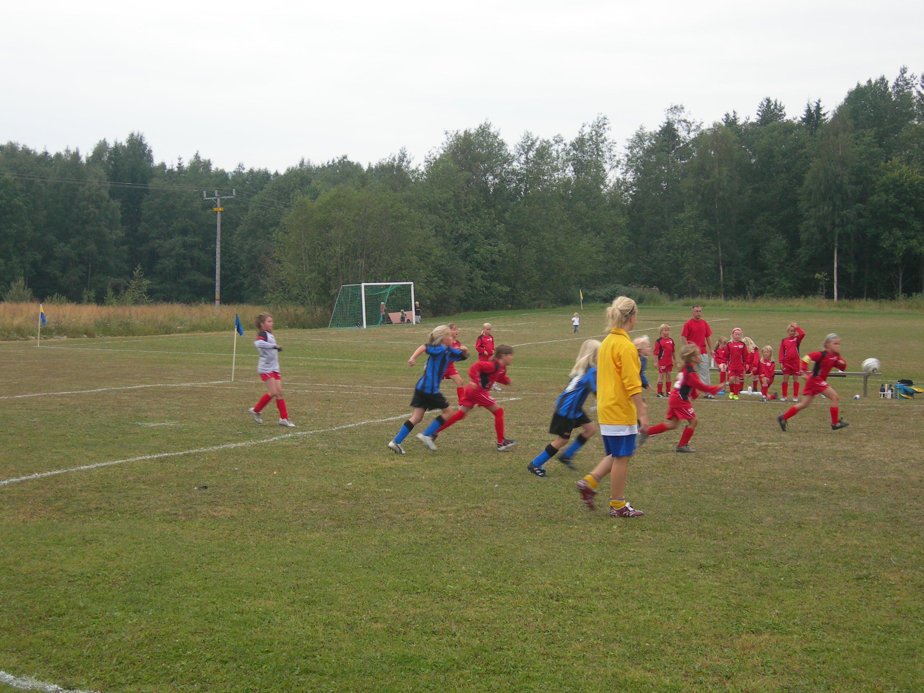 Maria ska spela fotboll