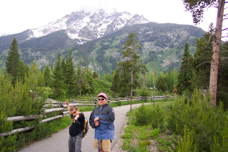 Jacob and Harrisson hiking