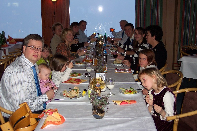 My dad invited to a dinner at Varvsberget in �rnsk�ldsvik. Unfortunately the kids were sick and had to stay home, but many others came